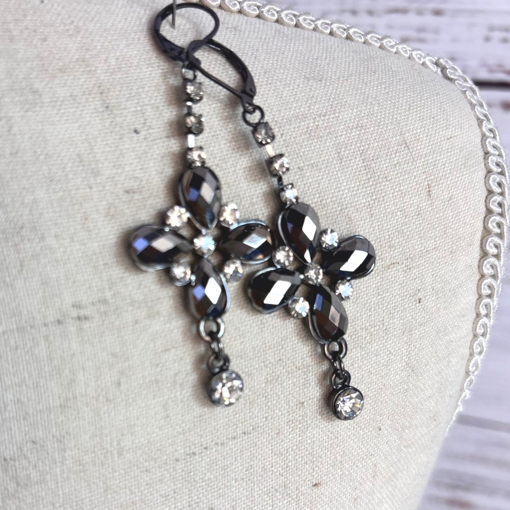 Gothic Grunge Vintage Style Drop Earrings Gunmetal Hematite Tone Cross Lever